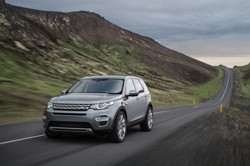 Illustration for article titled 2015 Land Rover Discovery Sport Climbs 45º Hills, Starts Under $40k